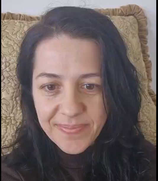 Silvia R.